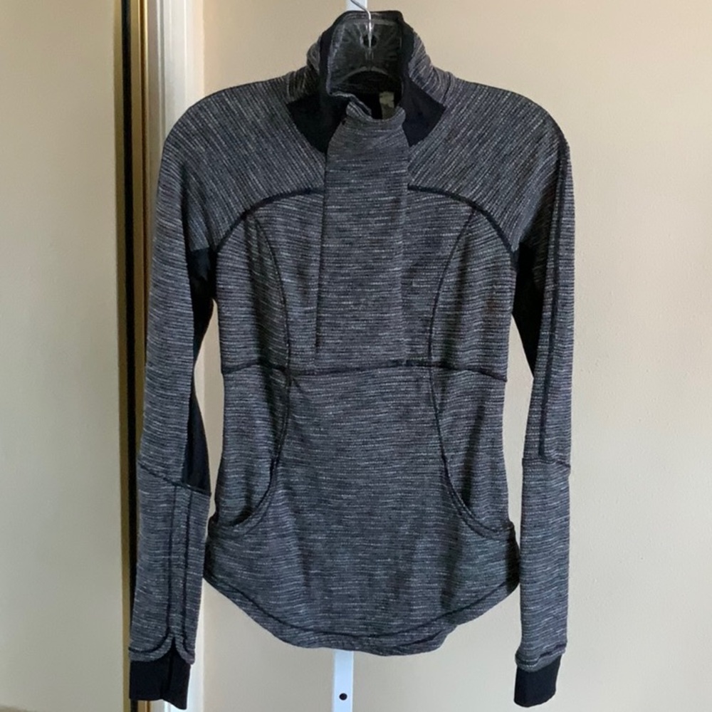Lululemon Base Runner Half Zip, Size 4